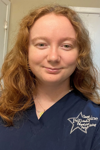 Bio Photos_0001_Jenna